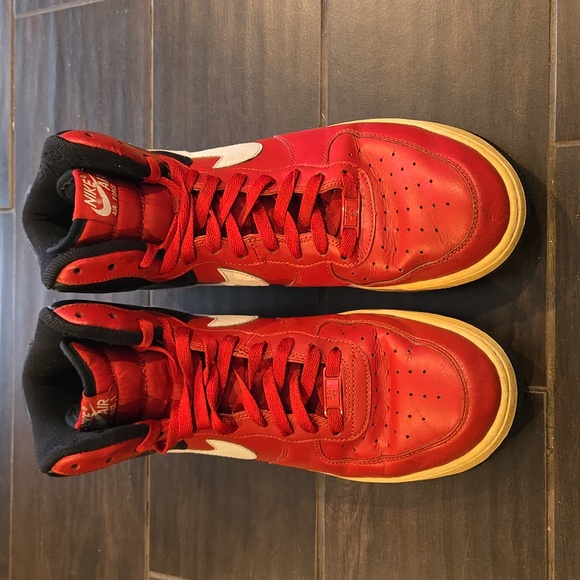 Nike Air Force 1 Red White Black Size US 10.5 - Picture 8 of 9